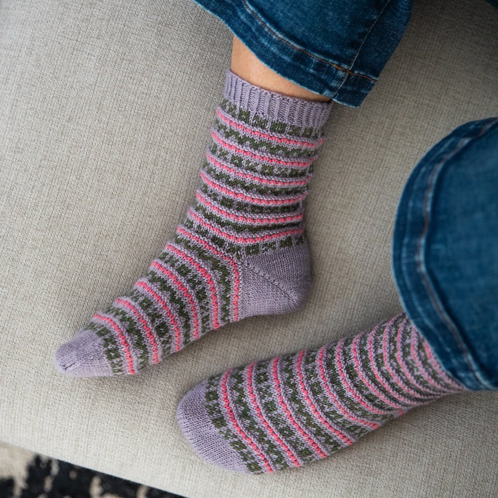 52 Weeks of Scrap Yarn: Projects For Crafters | Laine - This is Knit