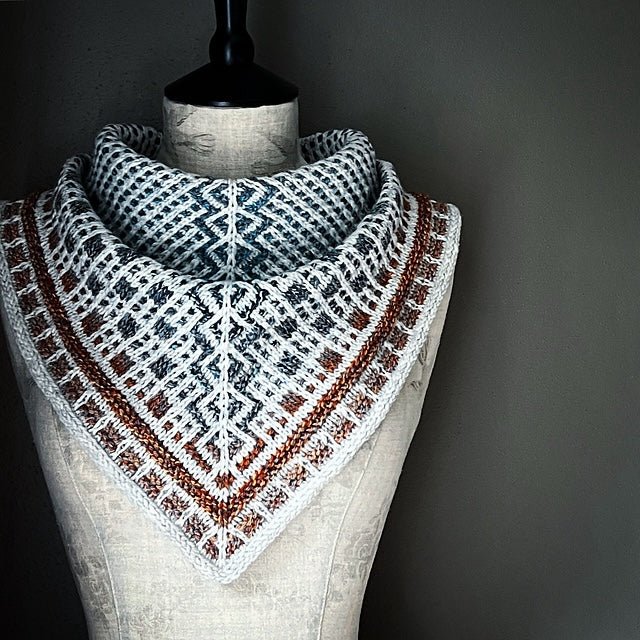 Same But Different Cowl Kit | Urth Yarns - This is Knit
