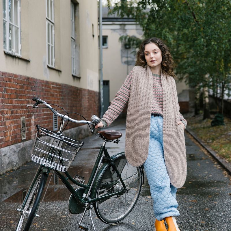 52 Weeks of Easy Knits Paperback Edition | Laine - This is Knit