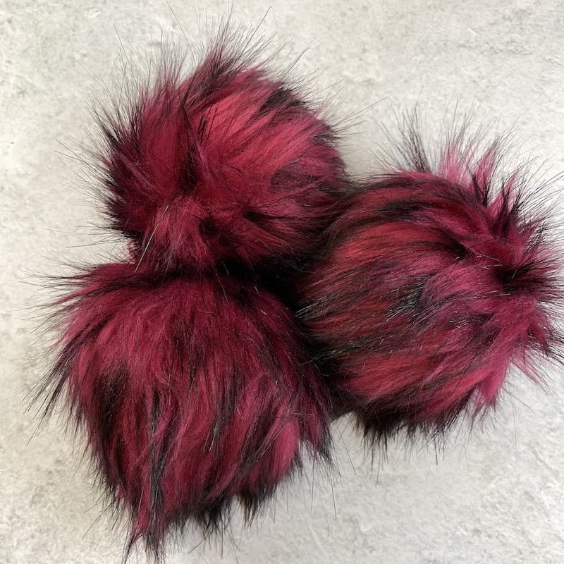 Luxury Pom Poms | Magnetic Snap - This is Knit
