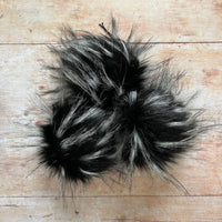 Luxury Pom Poms | Magnetic Snap - This is Knit