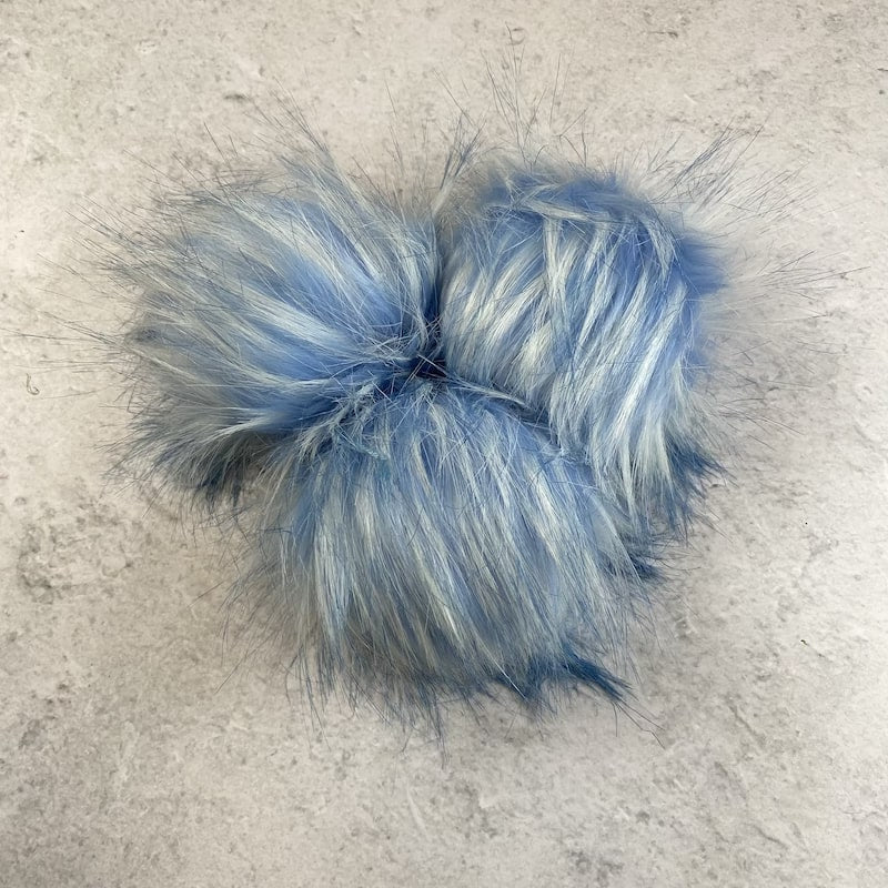 Luxury Pom Poms | Magnetic Snap - This is Knit