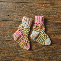 Mini Pom - Happy Knits For Little Kids | Meghan Fernanes And Lydia Gluck - This is Knit