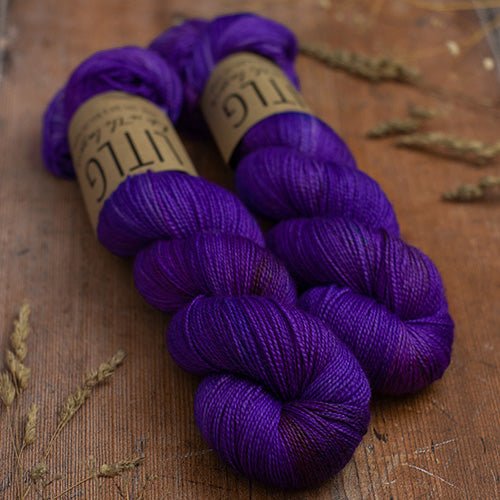 Moon | Life In The Long Grass - This is Knit
