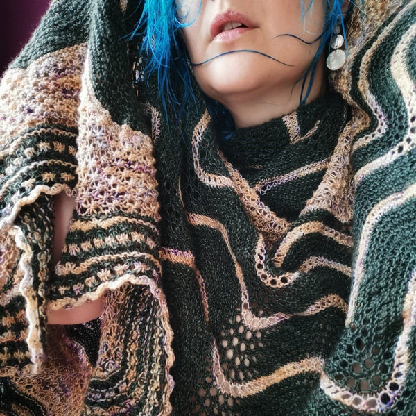Nixie Shawl Kit | Julie Knits in Paris - This is Knit