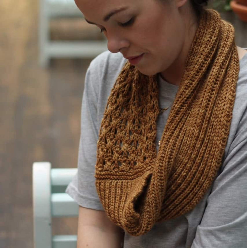 The Paulina Cowl in Mayu - This is Knit