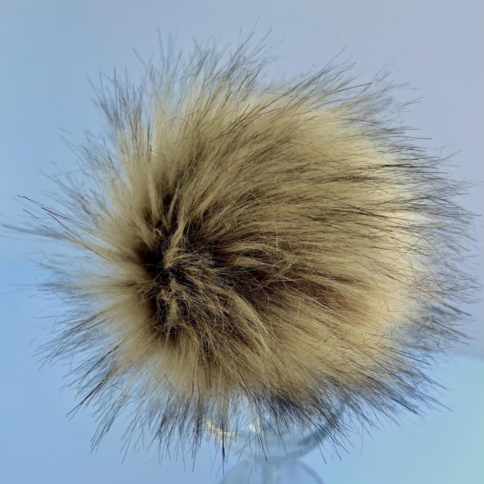 Luxury Pom Poms | Magnetic Snap