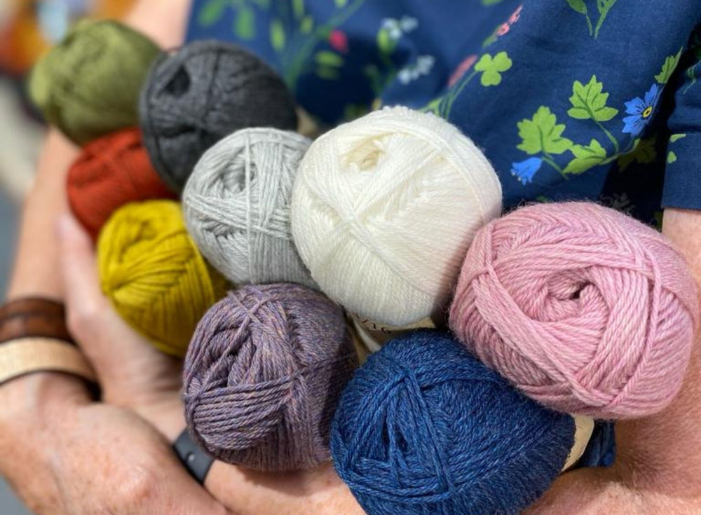 Red Heart Yarn. KnitUK brings Red Heart yarn 100% for You. Excellent for  Knitting, Crochet and Loom Knitting. Shop online at KnitUK, your webshop in  UK.