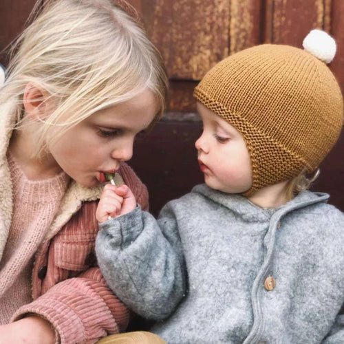 Albert's Pilot Hat Pattern Booklet | PetiteKnit - This is Knit