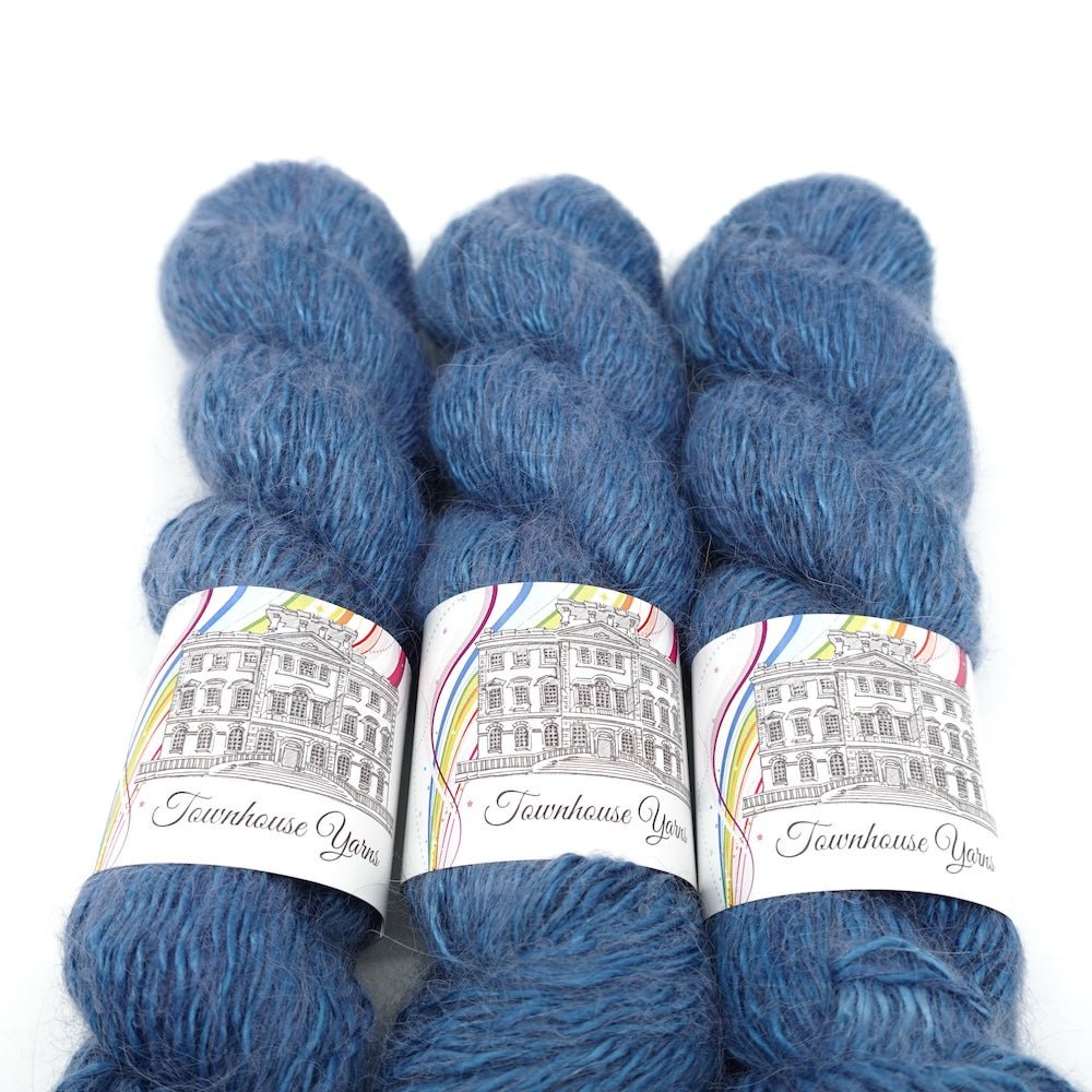 Bow Lane | Townhouse Yarns - This is Knit