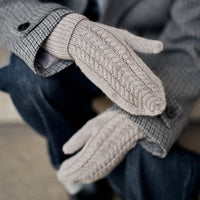Foundations: 20 Knitted Accessories | Sari Nordlund | Laine - This is Knit