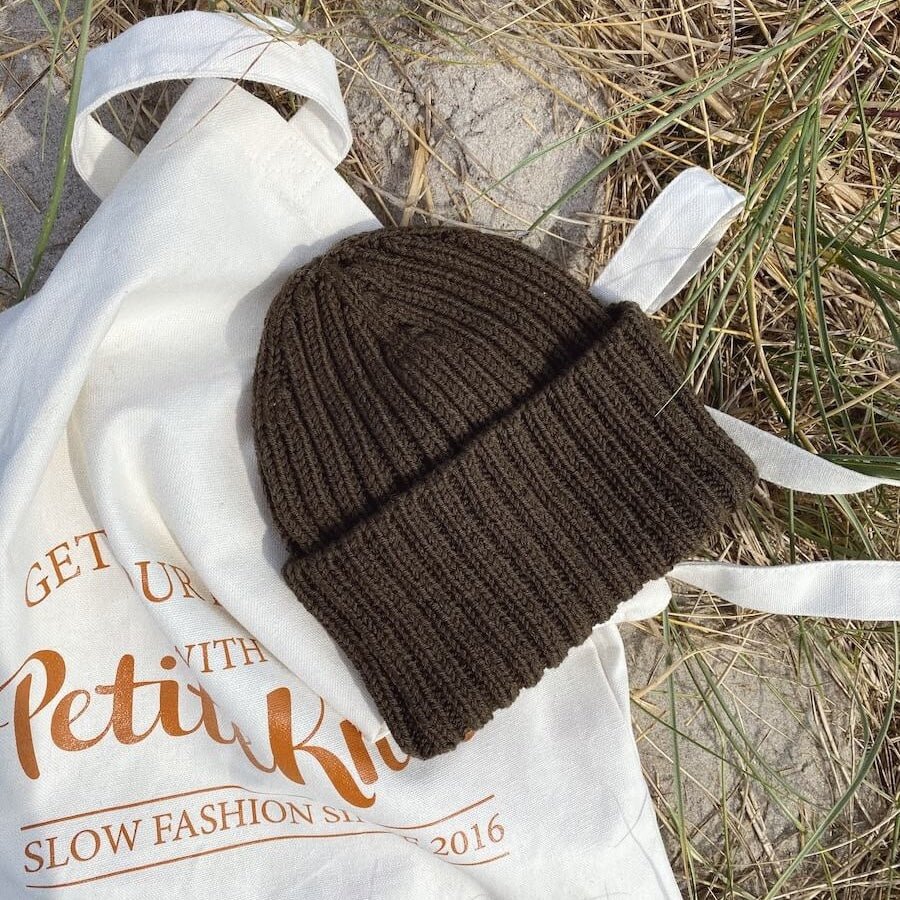 Hipster Hat Pattern Booklet | PetiteKnit - This is Knit
