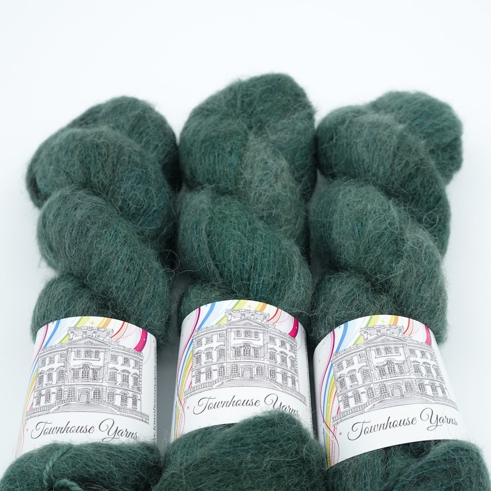 Iveagh Lace | Townhouse Yarns - This is Knit