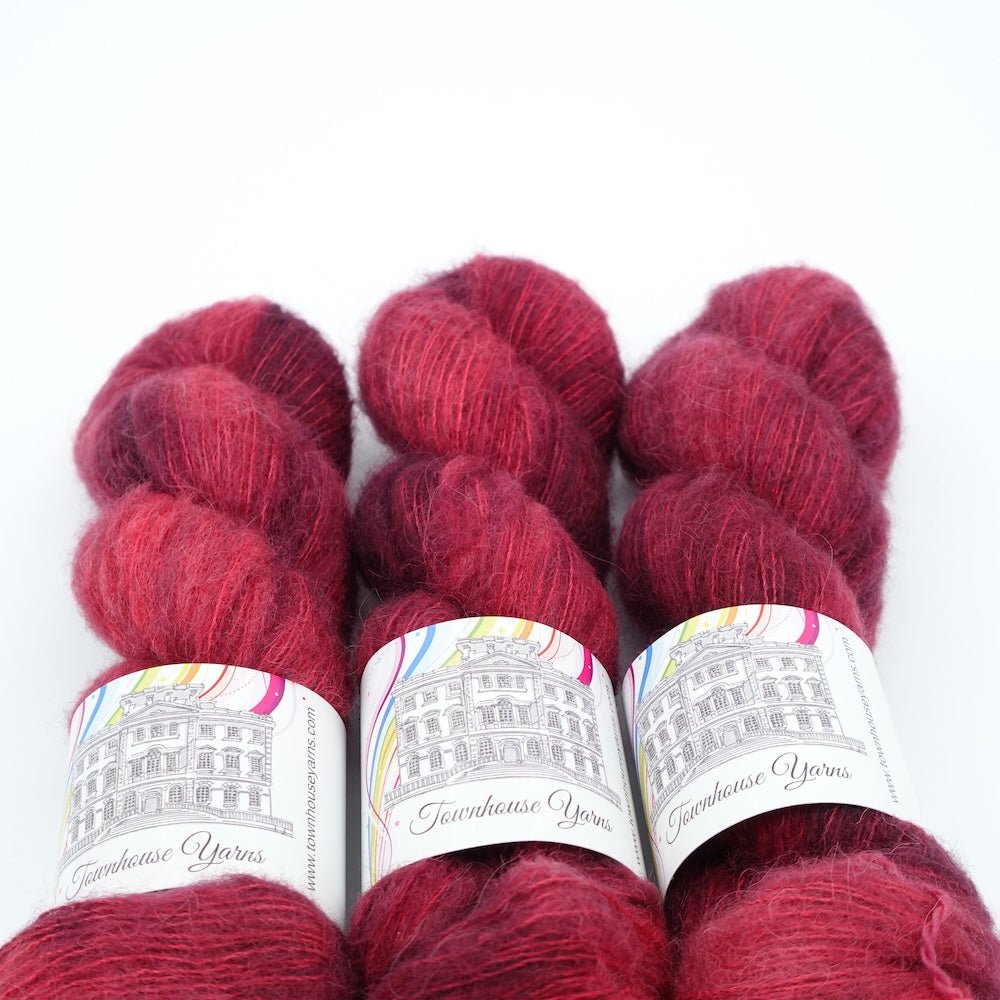 Iveagh Lace | Townhouse Yarns - This is Knit