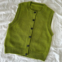 Maggie Vest Pattern Booklet | PetiteKnit - This is Knit