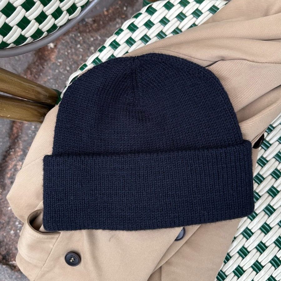 Oslo Hat Pattern Booklet | PetiteKnit - This is Knit
