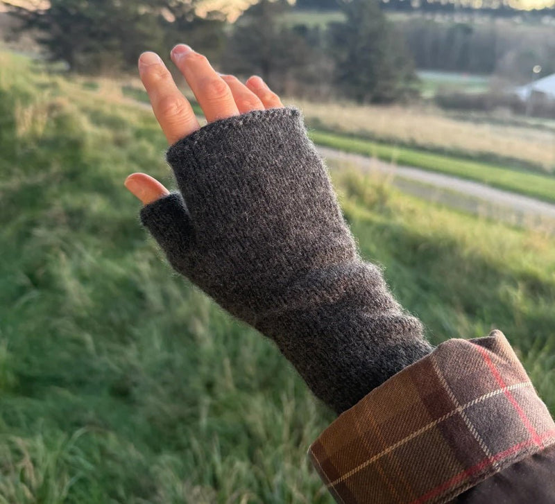 Penny Gloves Pattern Booklet | PetiteKnit - This is Knit