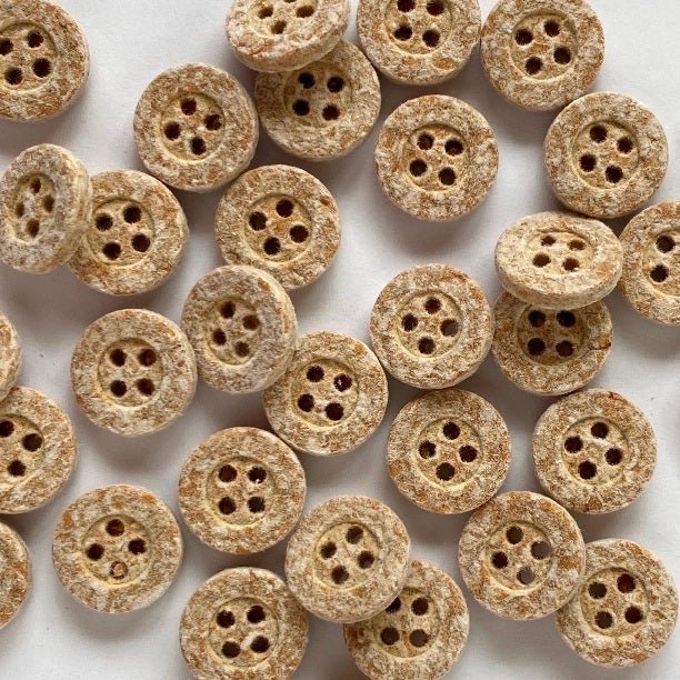 11mm Oatmeal Button With Soft Surface | TGB4503 - This is Knit