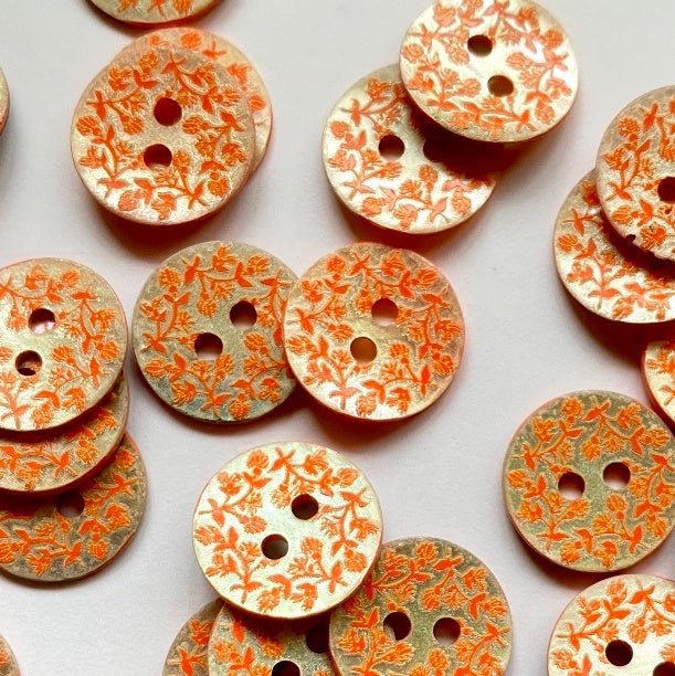 14mm Tangerine Coloured Shell Button | TGB4419 - This is Knit
