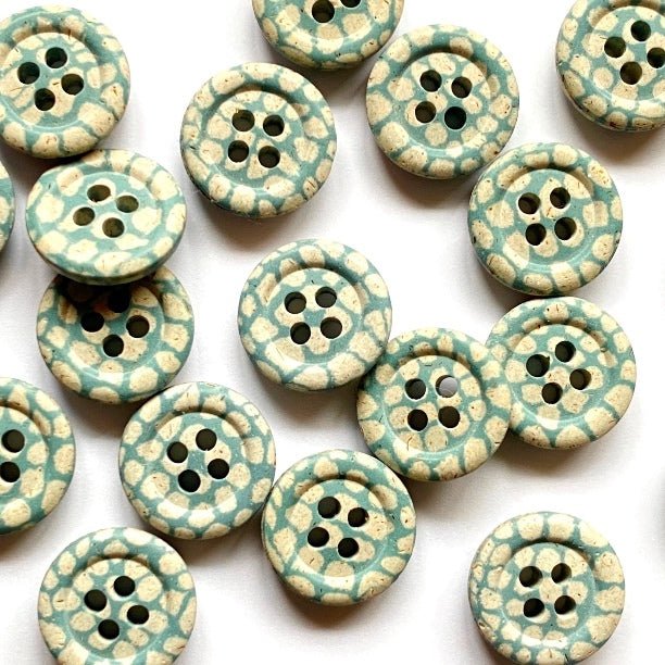 15mm Hemp Stone Coloured Button With Irregular Blue Check Pattern | TGB4321 - This is Knit