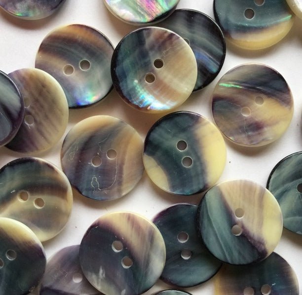 15mm Mussel Shell Button | TGB4276 - This is Knit