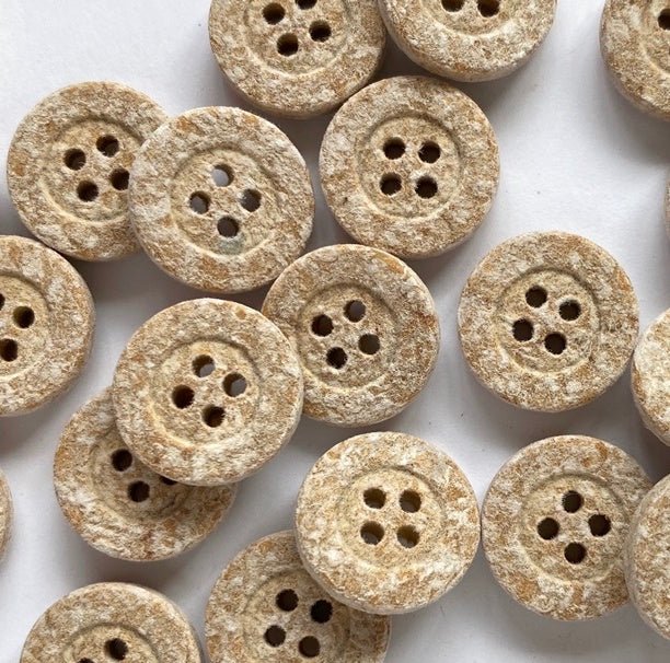 15mm Oatmeal Button With Soft Surface | TGB4502 - This is Knit