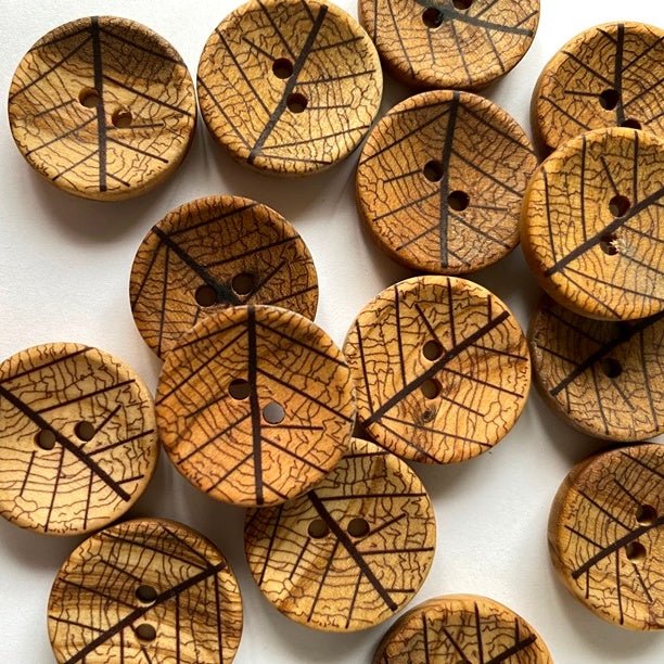 20mm Olive Wood Button With Branch Design | TGB4468 - This is Knit