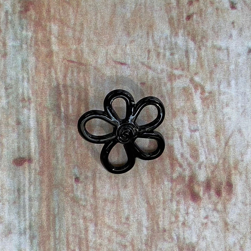 24mm Glossy Black Flower Shaped Button | TG3.011 - This is Knit