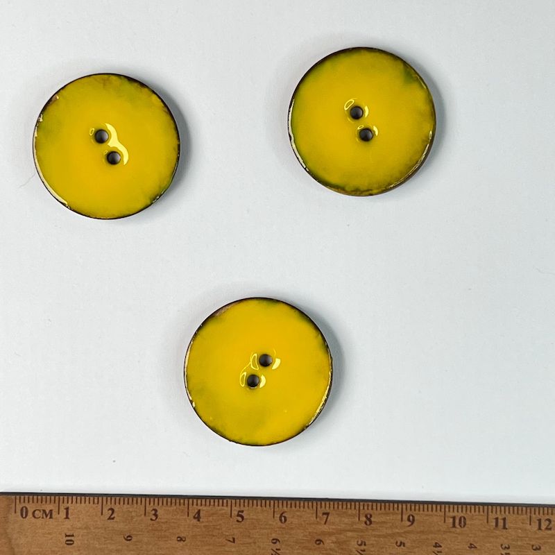 33.75mm Round Coconut Button | 5599-54-645 - This is Knit
