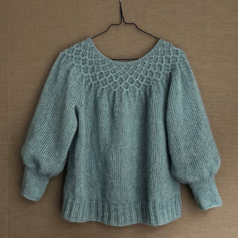 Beautiful Smock Sweater Yarn Bundle | CaMaRose - This is Knit