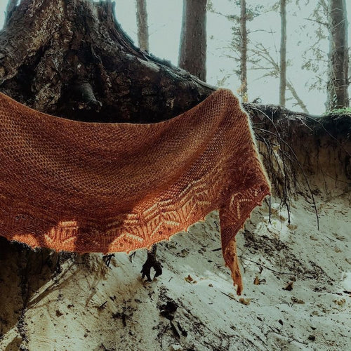 Susurrous Shawl Kit | Townhouse Yarns - This is Knit